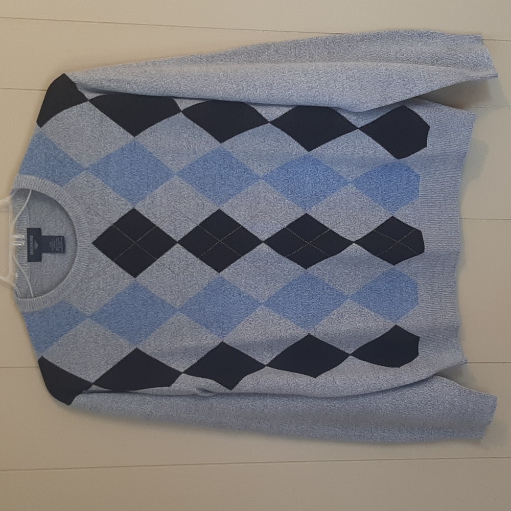 Dockers Men's Size L Light Gray and Blue Argyle Crewneck Sweater